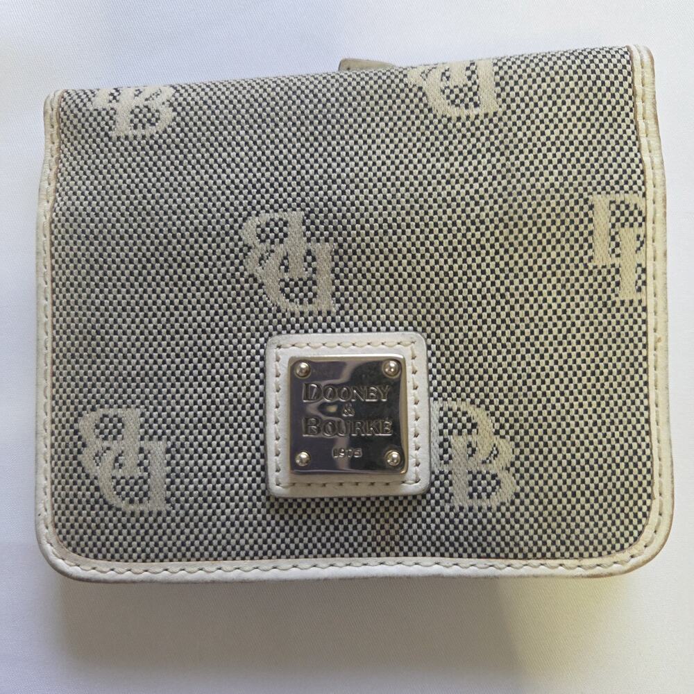 Dooney & Bourke DB Monogram Coated Canvas Wallet White Leather Zip Coin Pocket